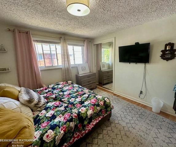 2115 Marywood Drive, Royal Oak, MI 48073