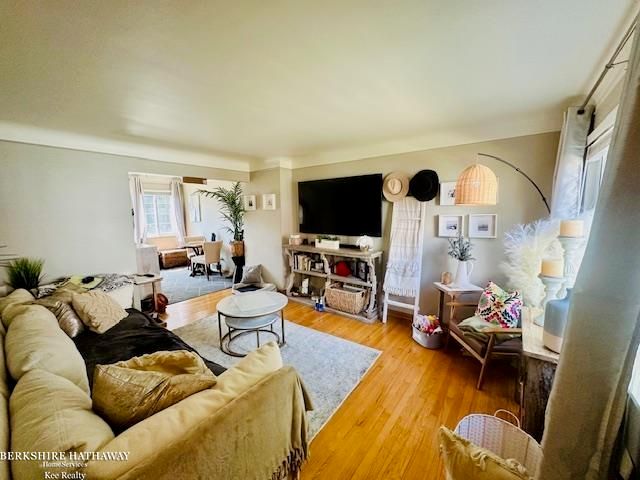 2115 Marywood Drive, Royal Oak, MI 48073