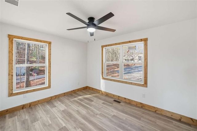 1883 Newport Drive, Ellijay, GA 30540