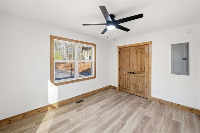 1883 Newport Drive, Ellijay, GA 30540