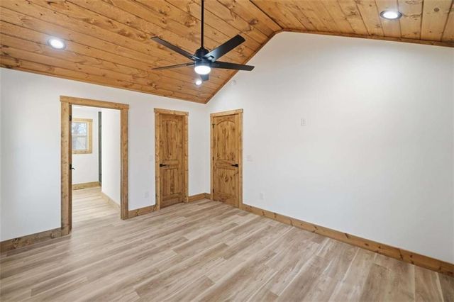 1883 Newport Drive, Ellijay, GA 30540
