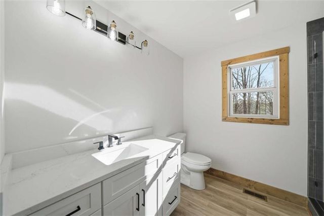 1883 Newport Drive, Ellijay, GA 30540