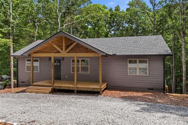 1883 Newport Drive, Ellijay, GA 30540