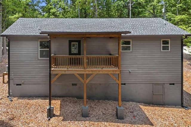 1883 Newport Drive, Ellijay, GA 30540