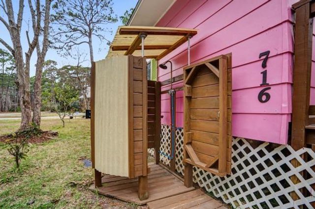 716 Itasca Place, Dauphin Island, AL 36528