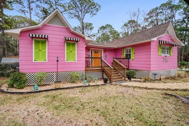 716 Itasca Place, Dauphin Island, AL 36528