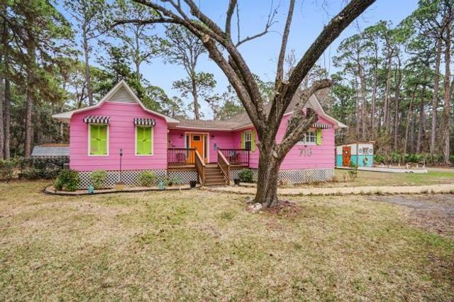 716 Itasca Place, Dauphin Island, AL 36528