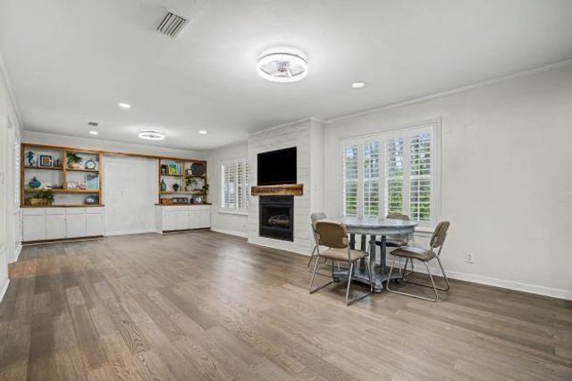 716 Itasca Place, Dauphin Island, AL 36528