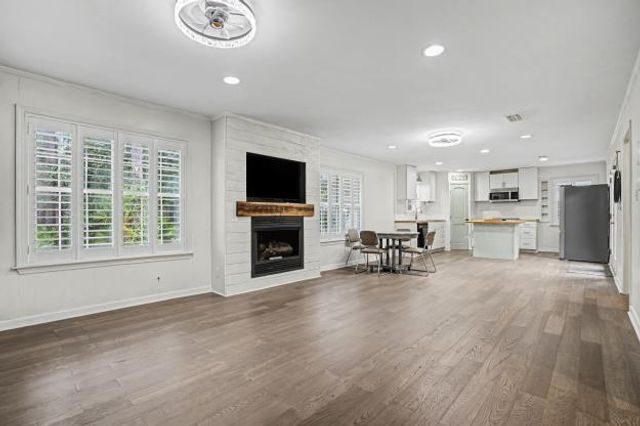 716 Itasca Place, Dauphin Island, AL 36528