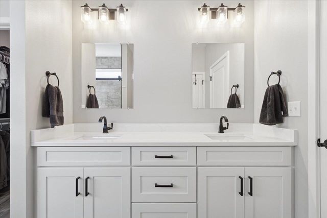 3189 S Warbler Court, Beloit, WI 53511