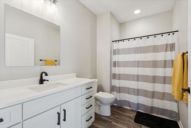 3189 S Warbler Court, Beloit, WI 53511