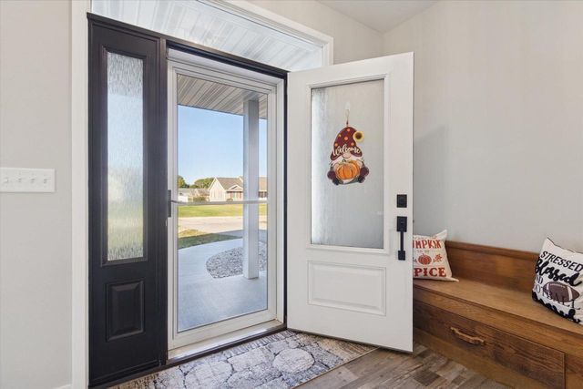 3189 S Warbler Court, Beloit, WI 53511