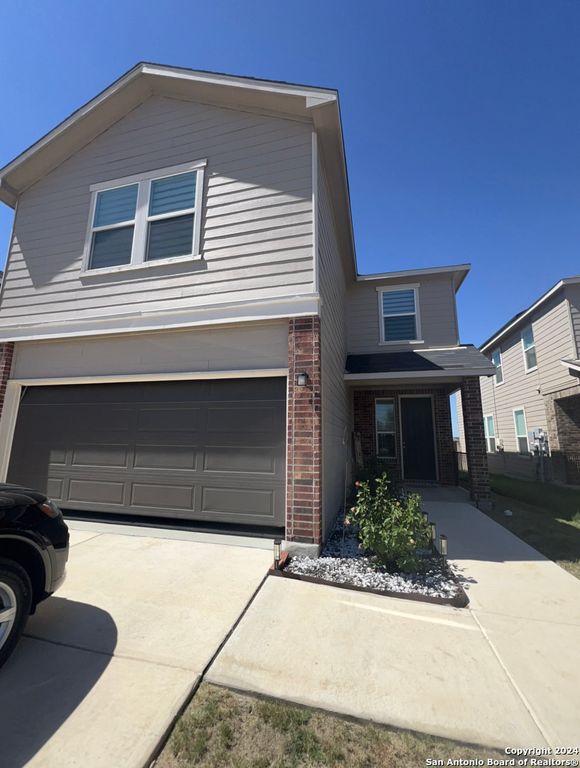 4835 VIA SONOMA TRL, Converse, TX 78109