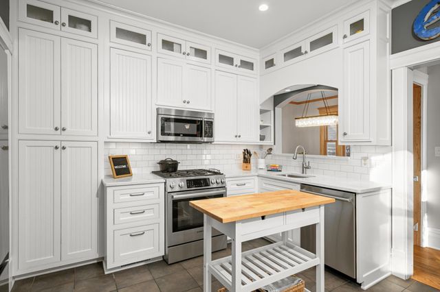 1715 W 31st Street, Minneapolis, MN 55408