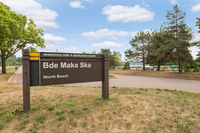 1715 W 31st Street, Minneapolis, MN 55408