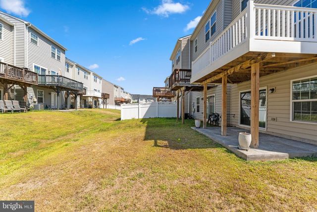 320 STREAMVIEW DR, Fredericksburg, VA 22405
