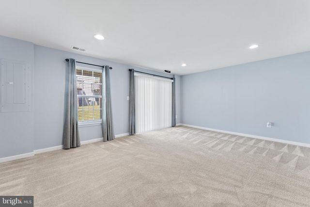 320 STREAMVIEW DR, Fredericksburg, VA 22405