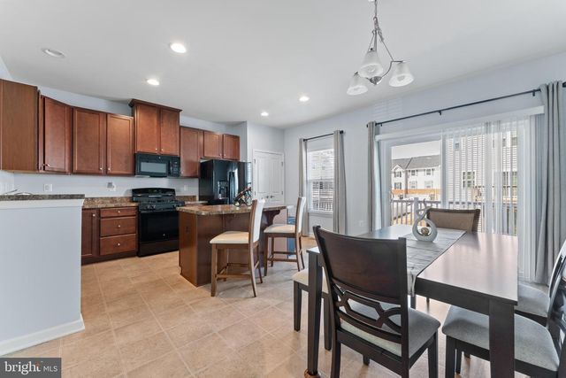 320 STREAMVIEW DR, Fredericksburg, VA 22405