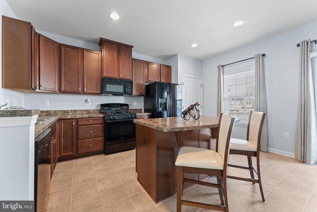 320 STREAMVIEW DR, Fredericksburg, VA 22405