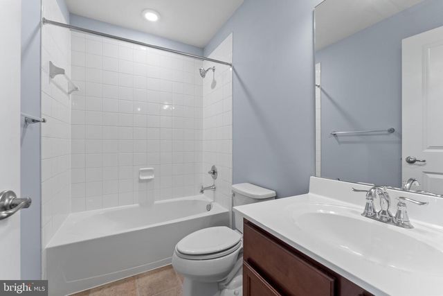 320 STREAMVIEW DR, Fredericksburg, VA 22405