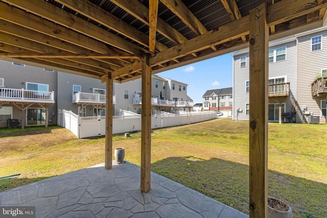 320 STREAMVIEW DR, Fredericksburg, VA 22405