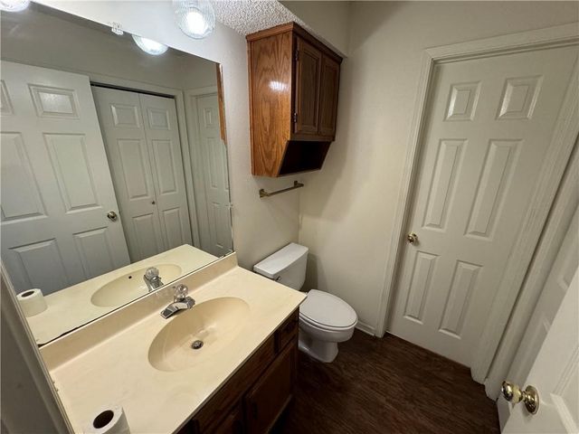 314 S 11th Place, Rogers, AR 72756