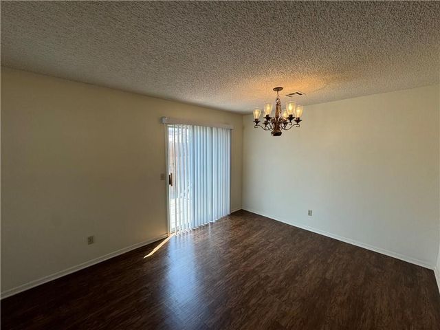 314 S 11th Place, Rogers, AR 72756