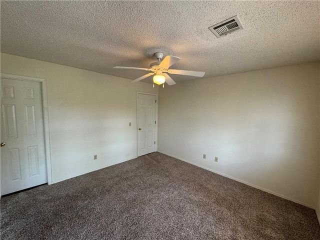 314 S 11th Place, Rogers, AR 72756