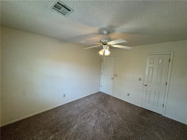 314 S 11th Place, Rogers, AR 72756