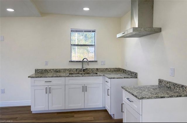 261 Miramar RD, Fort Myers, FL 33905