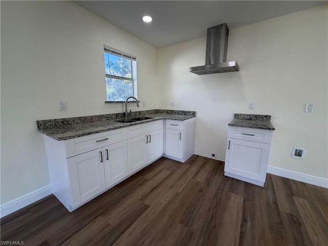 261 Miramar RD, Fort Myers, FL 33905