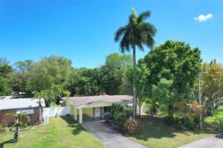5060 SW 29th Ave, Dania Beach, FL 33312