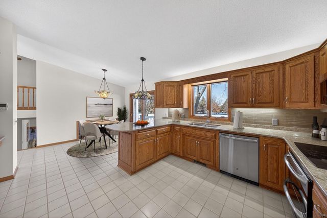 1477 Laurel Court SE, Rochester, MN 55904