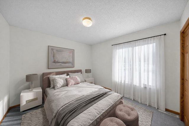 1477 Laurel Court SE, Rochester, MN 55904