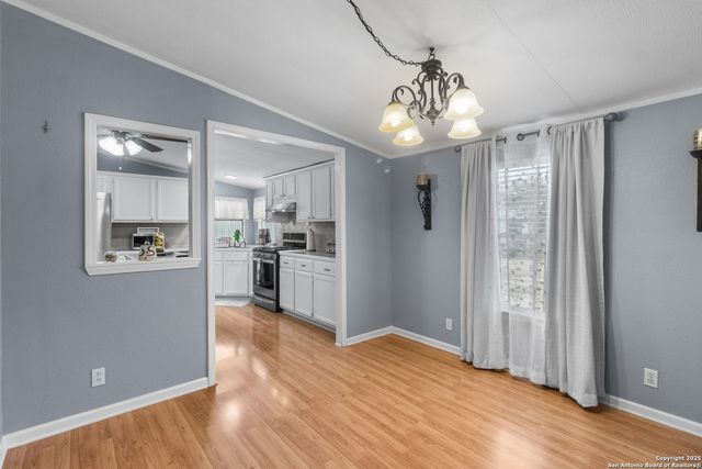 191 Big Rock Dr, Bandera, TX 78003