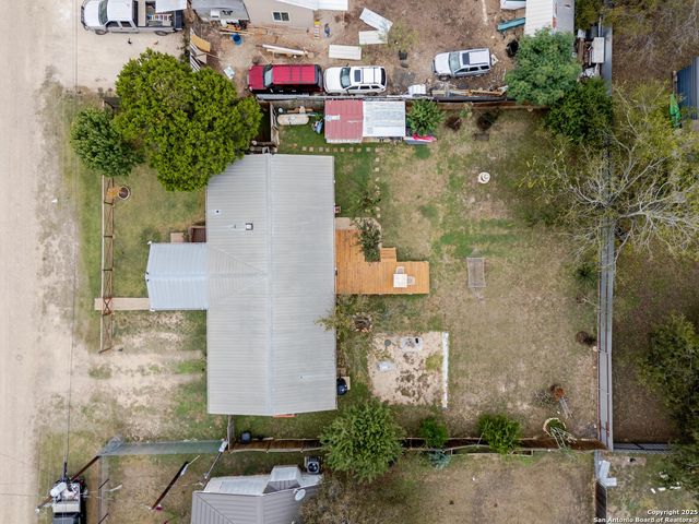 191 Big Rock Dr, Bandera, TX 78003