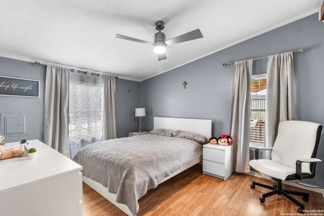 191 Big Rock Dr, Bandera, TX 78003