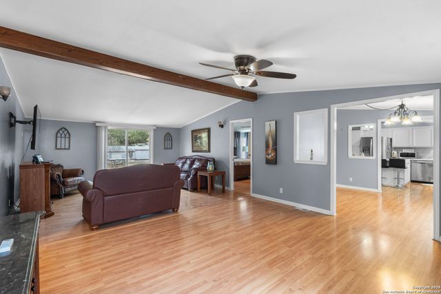 191 Big Rock Dr, Bandera, TX 78003