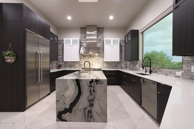 4690 W Long Ridge Place, Marana, AZ 85658