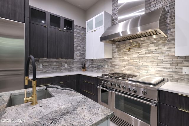 4690 W Long Ridge Place, Marana, AZ 85658