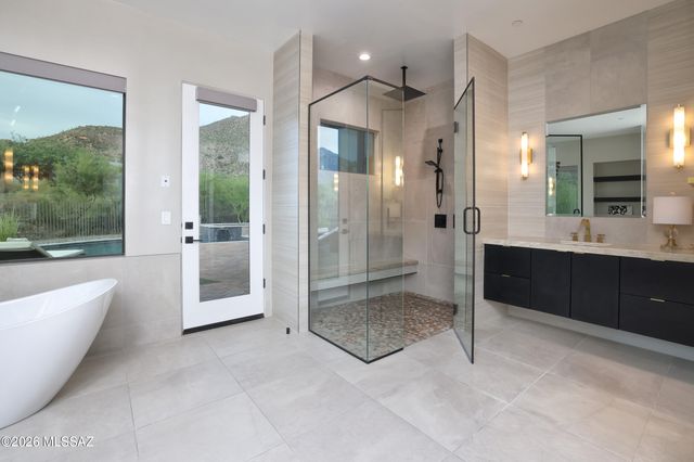 4690 W Long Ridge Place, Marana, AZ 85658