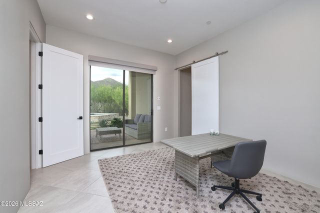 4690 W Long Ridge Place, Marana, AZ 85658