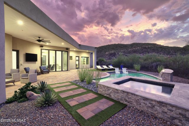 4690 W Long Ridge Place, Marana, AZ 85658