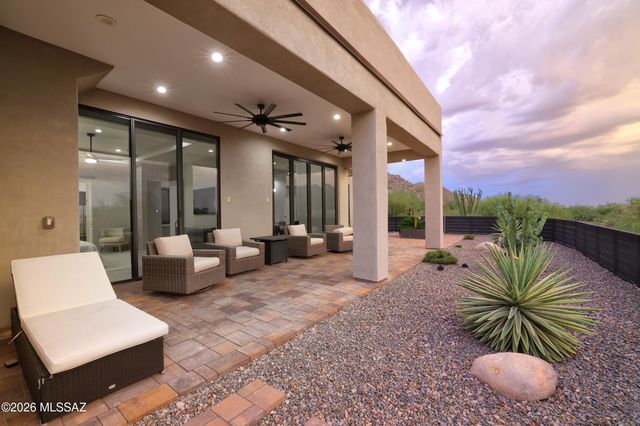 4690 W Long Ridge Place, Marana, AZ 85658