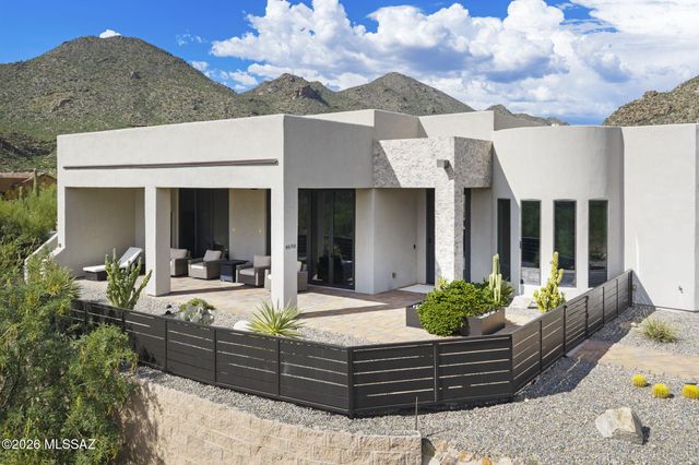 4690 W Long Ridge Place, Marana, AZ 85658