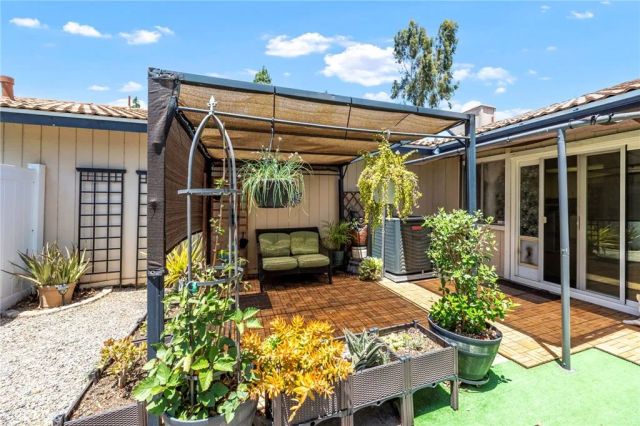 1103 Border, Corona, CA 92882