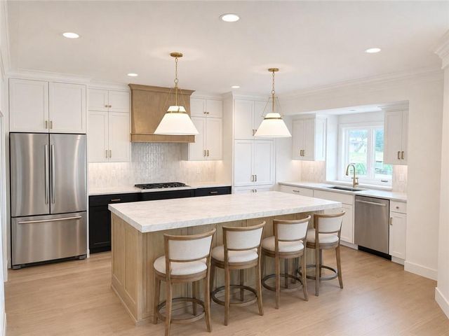 4713 NW Sienna Ridge, Riverside, MO 64150