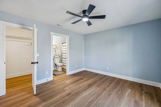 158 Suncrest Dr, La Vergne, TN 37086