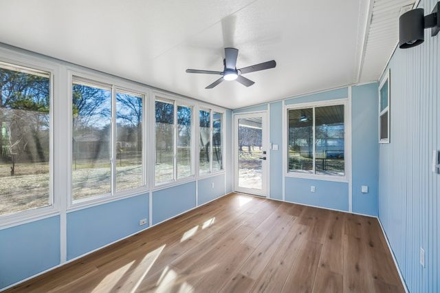 158 Suncrest Dr, La Vergne, TN 37086