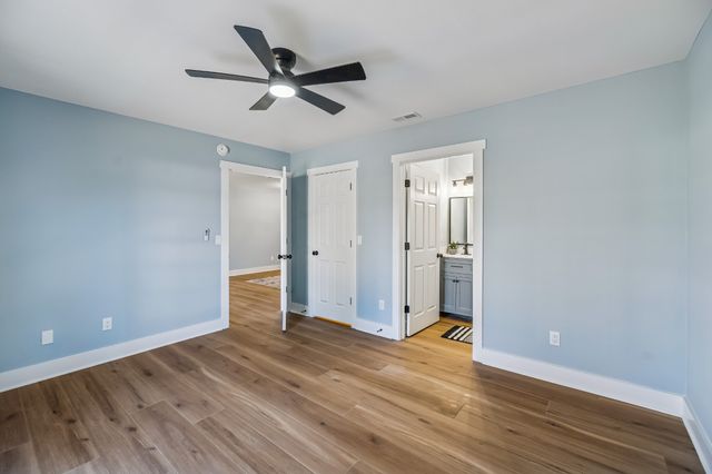 158 Suncrest Dr, La Vergne, TN 37086